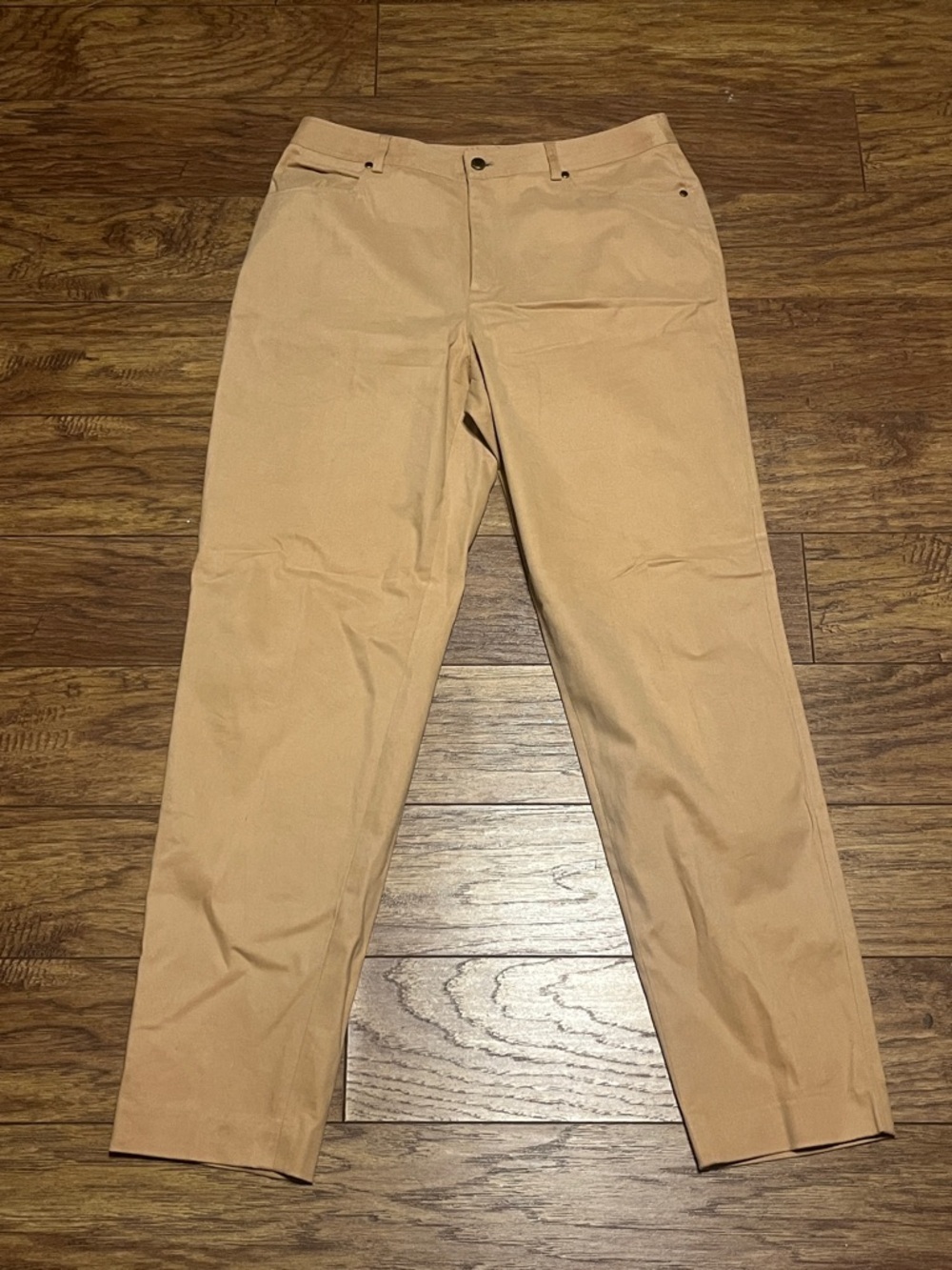 Dana Buchman Kahki pants